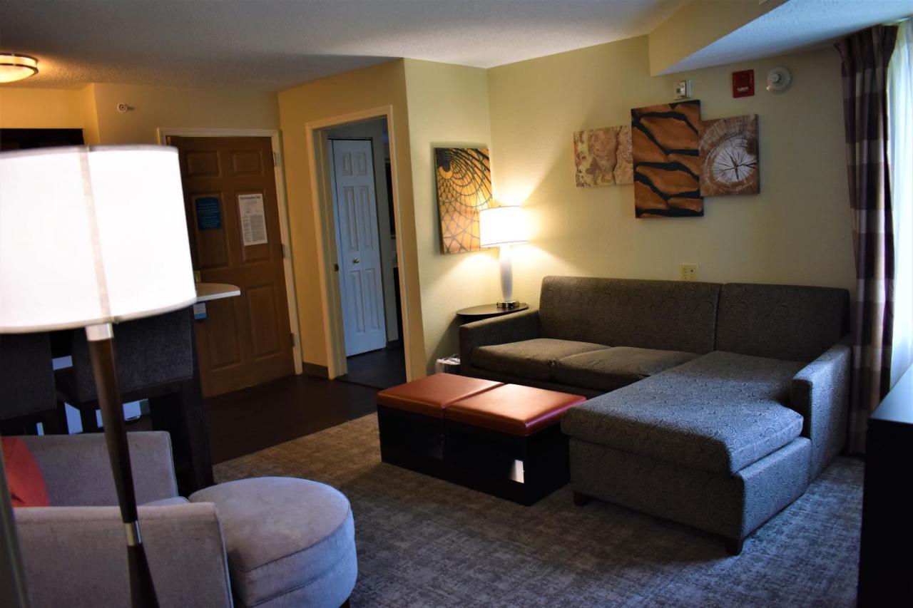 Staybridge Suites Cranbury - South Brunswick By Ihg Екстер'єр фото